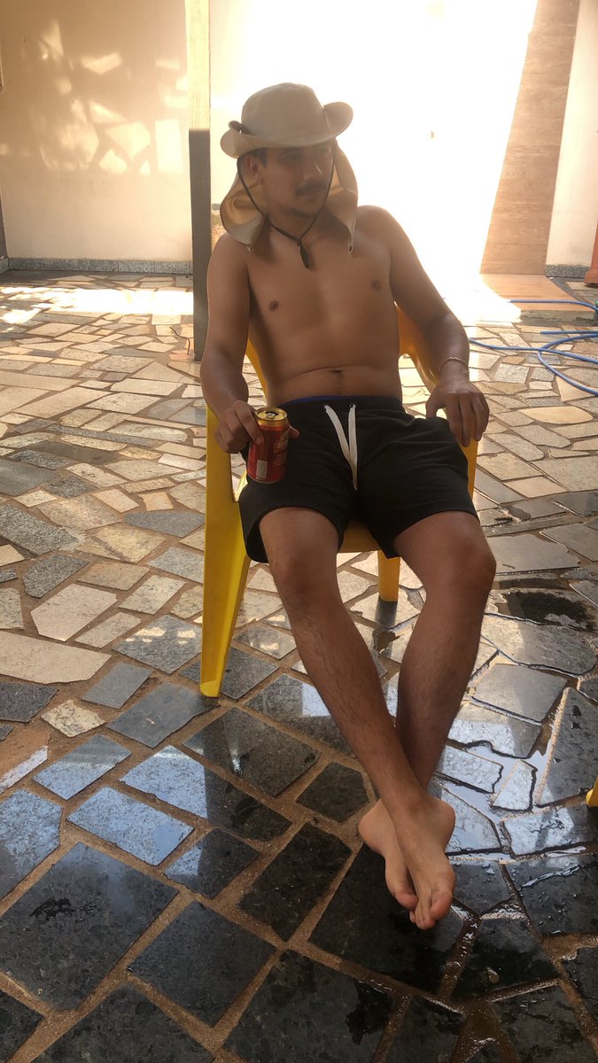 Brenobc21's tweet photo. Um homem em paz é que não quer treta com ninguém ! https://t.co/HhvV1fU4XW