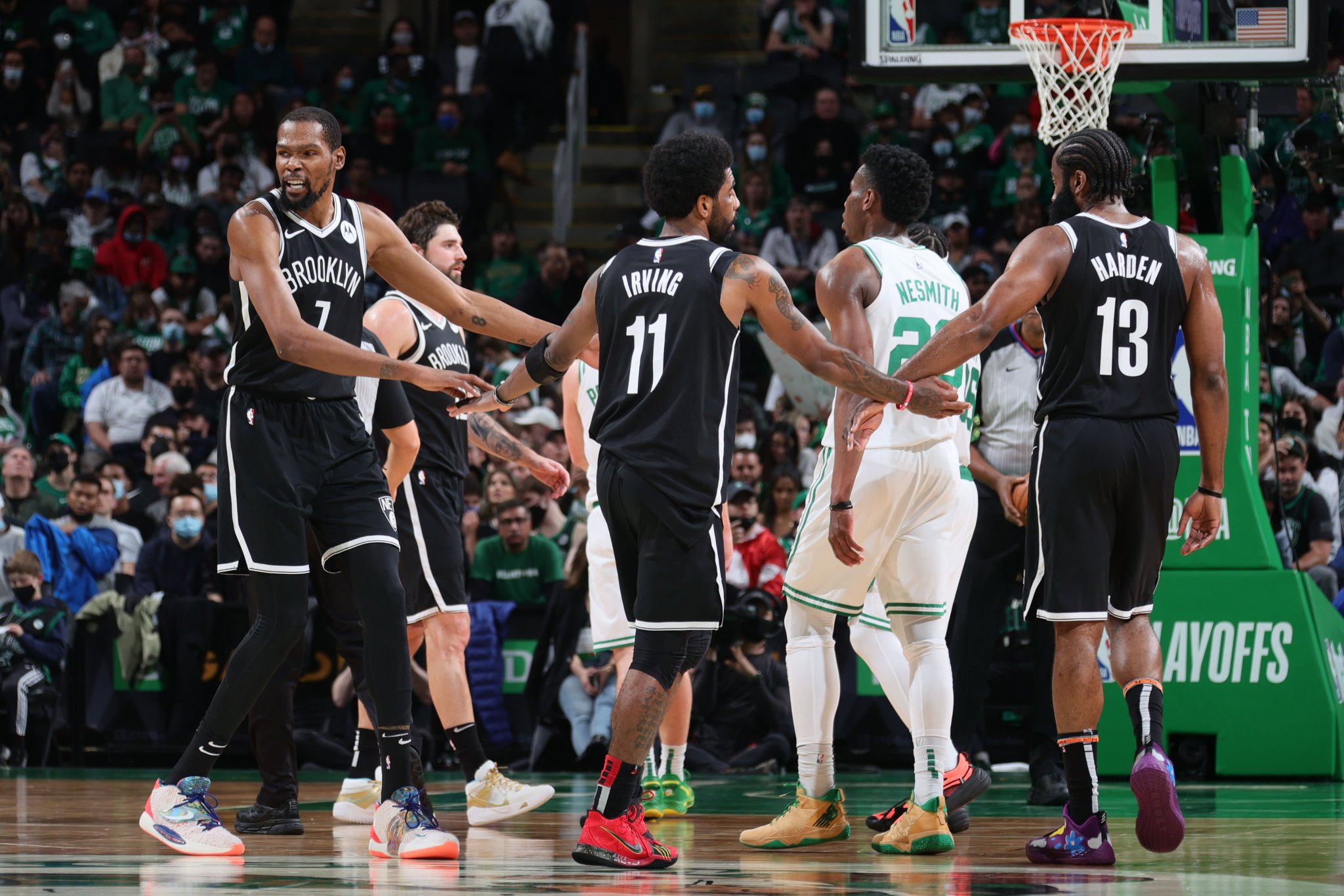 [情報] 籃網三巨頭合得104分，平季後賽紀錄