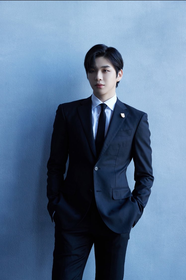kdnuniverse's tweet photo. Un*verse photoshoot 
[Special Agent K - 3] https://t.co/uZBk3zzYSh