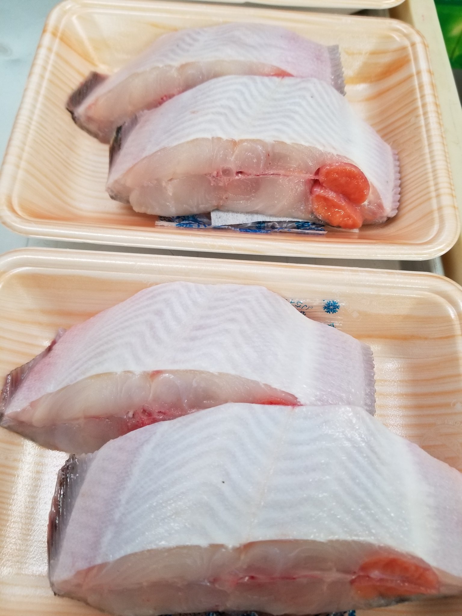 魚忠阿倉川店 長久手南店 おはようございます 阿倉川 四日市市 は はれ イマソラ 月曜日 オススメは北海道産の 赤カレイ切身 ๑owo๑ 肉厚 艸 煮付け唐揚げ 塩焼きも美味しいですよ 鮪たっぷり盛り合わせも ヾ W ノ