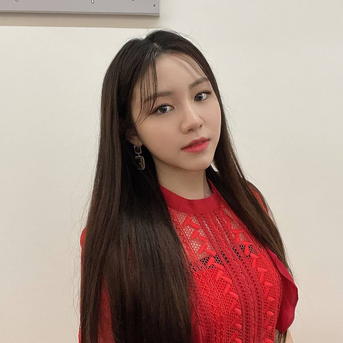 RCPC___Dahyun's tweet photo. 🍒🥊RED🎈❤️
켓치 내일만나ㅎ̆̈ㅎ̆̈
다들 주말동안 푹 쉬기!🤙

#로켓펀치 #Rocketpunch #다현 #dahyun #多铉 #ketchy #RingRing #쇼음악중심 #🤟 https://t.co/zzhQgODblb