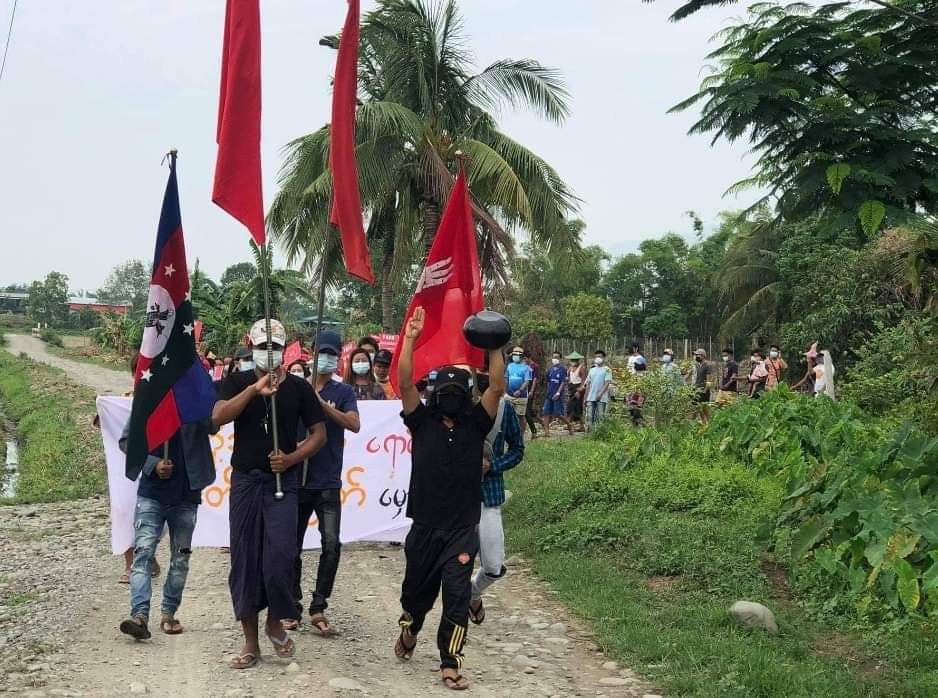 AlicccAP's tweet photo. This morning, people in Kale, Sagaing marched and gathered to protest against the dictatorship and ended successfully. #WhatsHappeningInMyanmar #May31Coup https://t.co/9JjXuBO2Yc