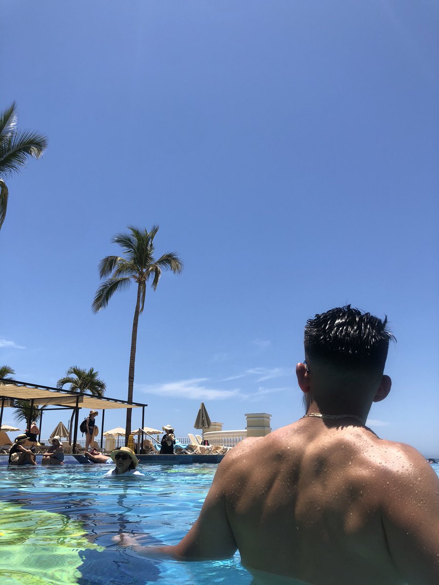 Alex Hernandez tweet media