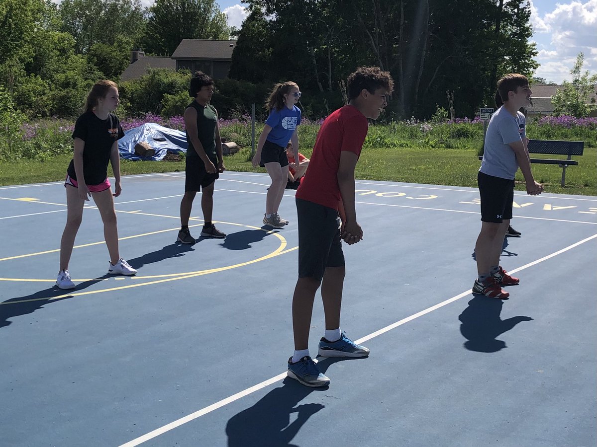 stmattsoc's tweet photo. Fun times and great memories during the 8th Grade vs. Staff Volleyball Game! 💙🏐💛#BulldogProud #SeeWhatMakesUsFamily #StMatthewSchool https://t.co/DBT7gs76yf