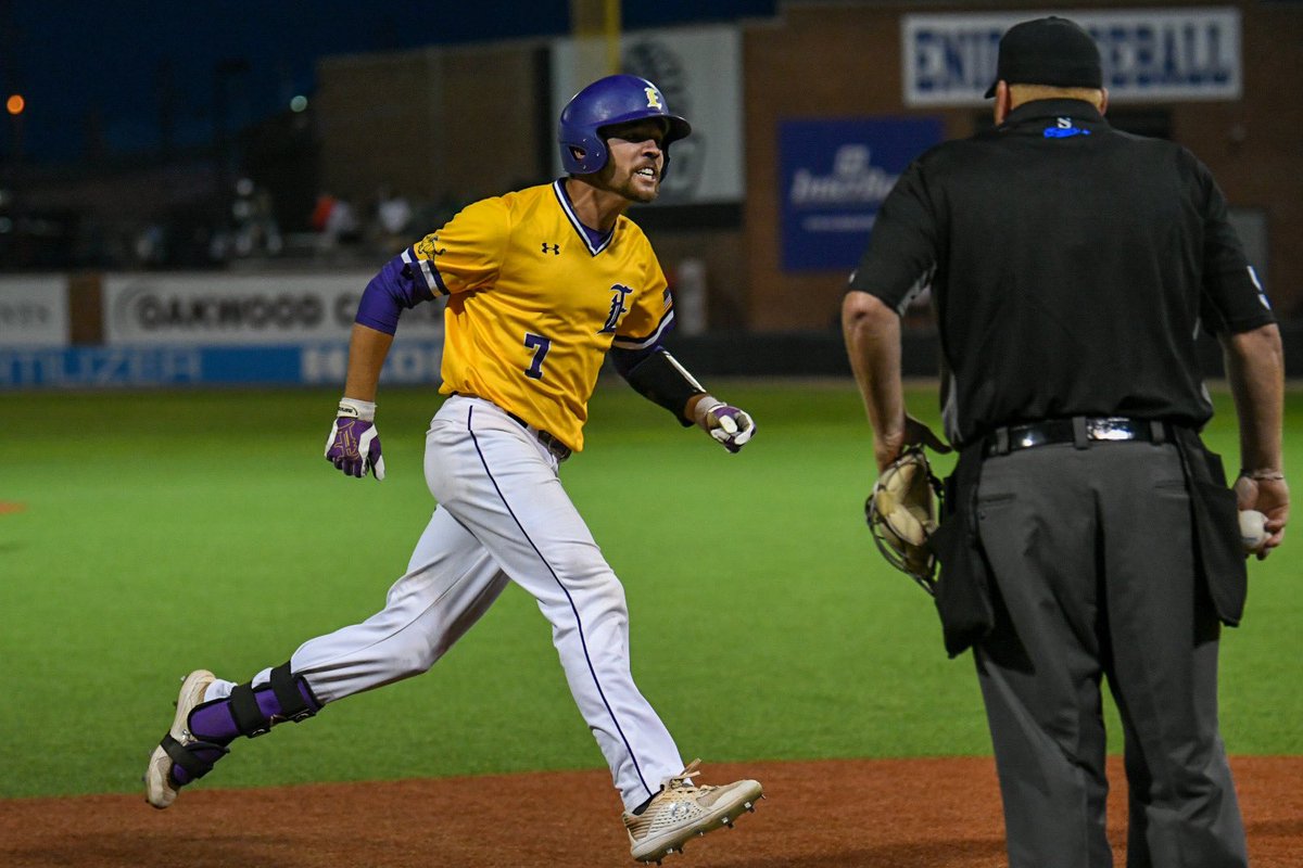 LSUE Baseball tweet media