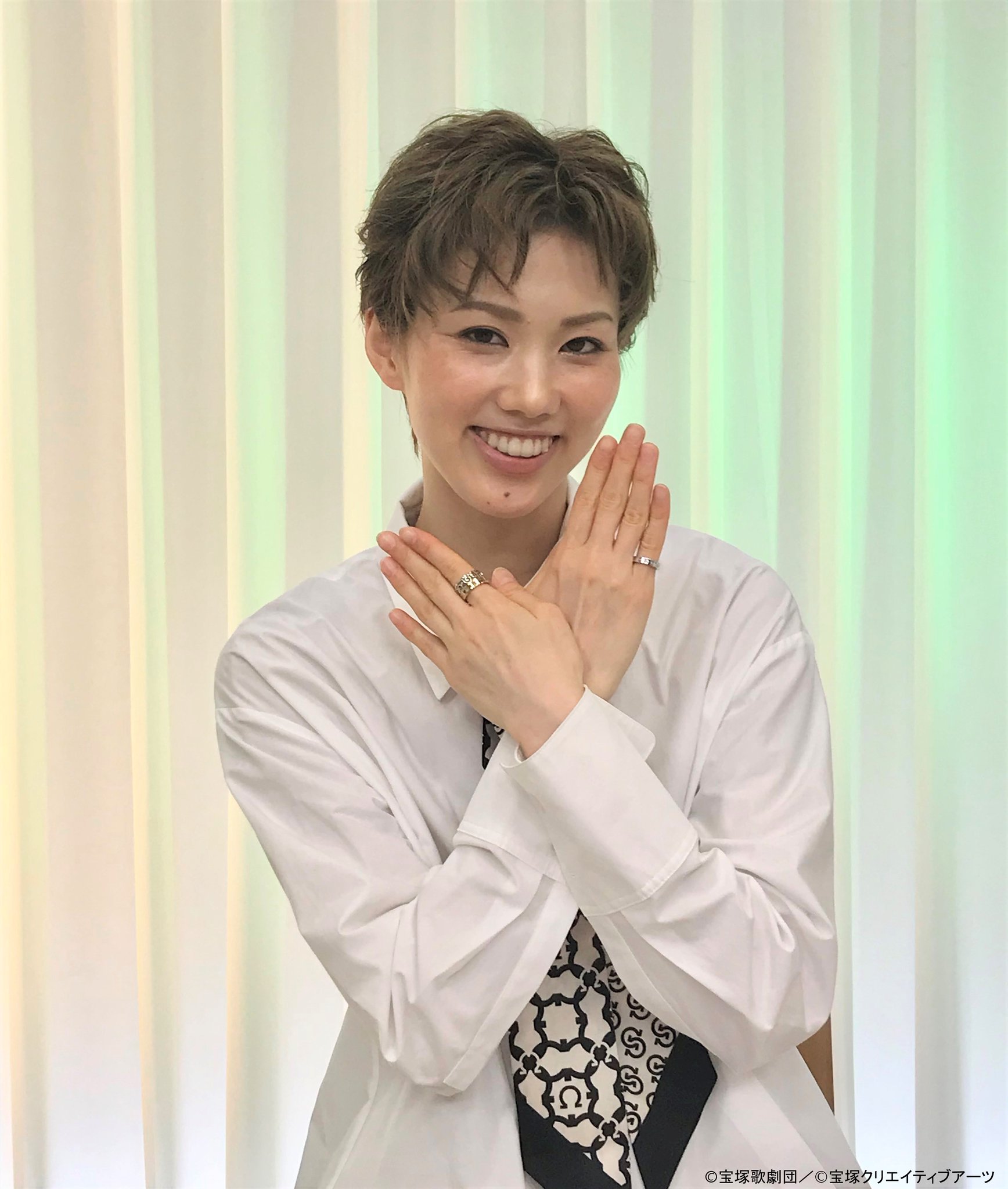 宝塚 雪組 彩風咲奈 公式グッズ トップ就任記念 折りたたみ傘