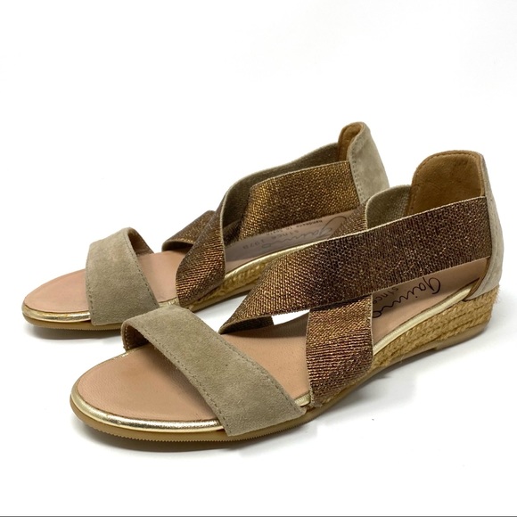 So good I had to share! Check out all the items I'm loving on <a href="/Poshmarkapp/">Poshmark</a> from <a href="/Yulia66880882/">Yulia</a> #poshmark #fashion #style #shopmycloset #rouge #sportsessentials #gaimo: posh.mk/isdZ2g5cHgb