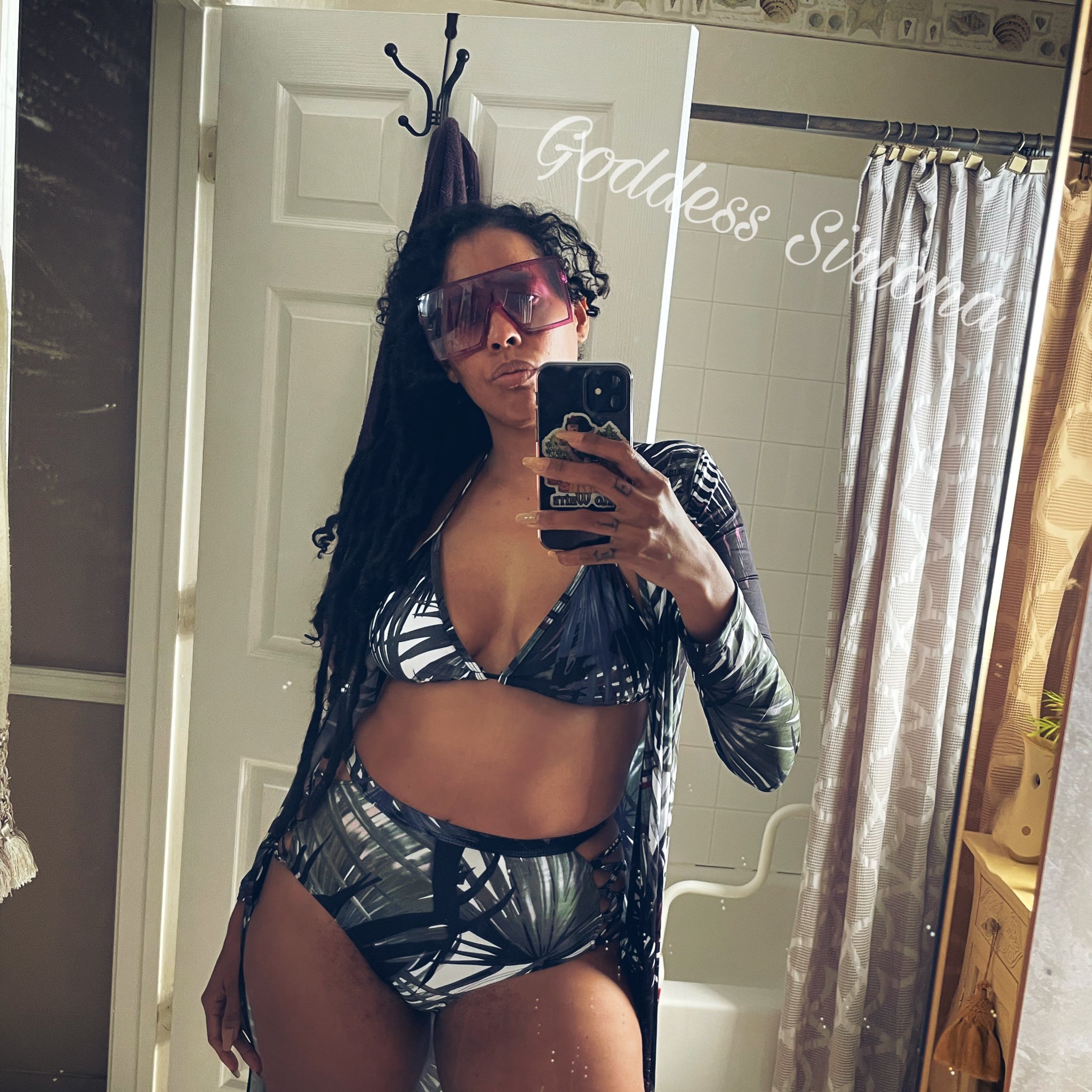Vacation Mode Goddess… Check the rest in my Instagram and OnlyFans https://t.co/WDDclOSD7A