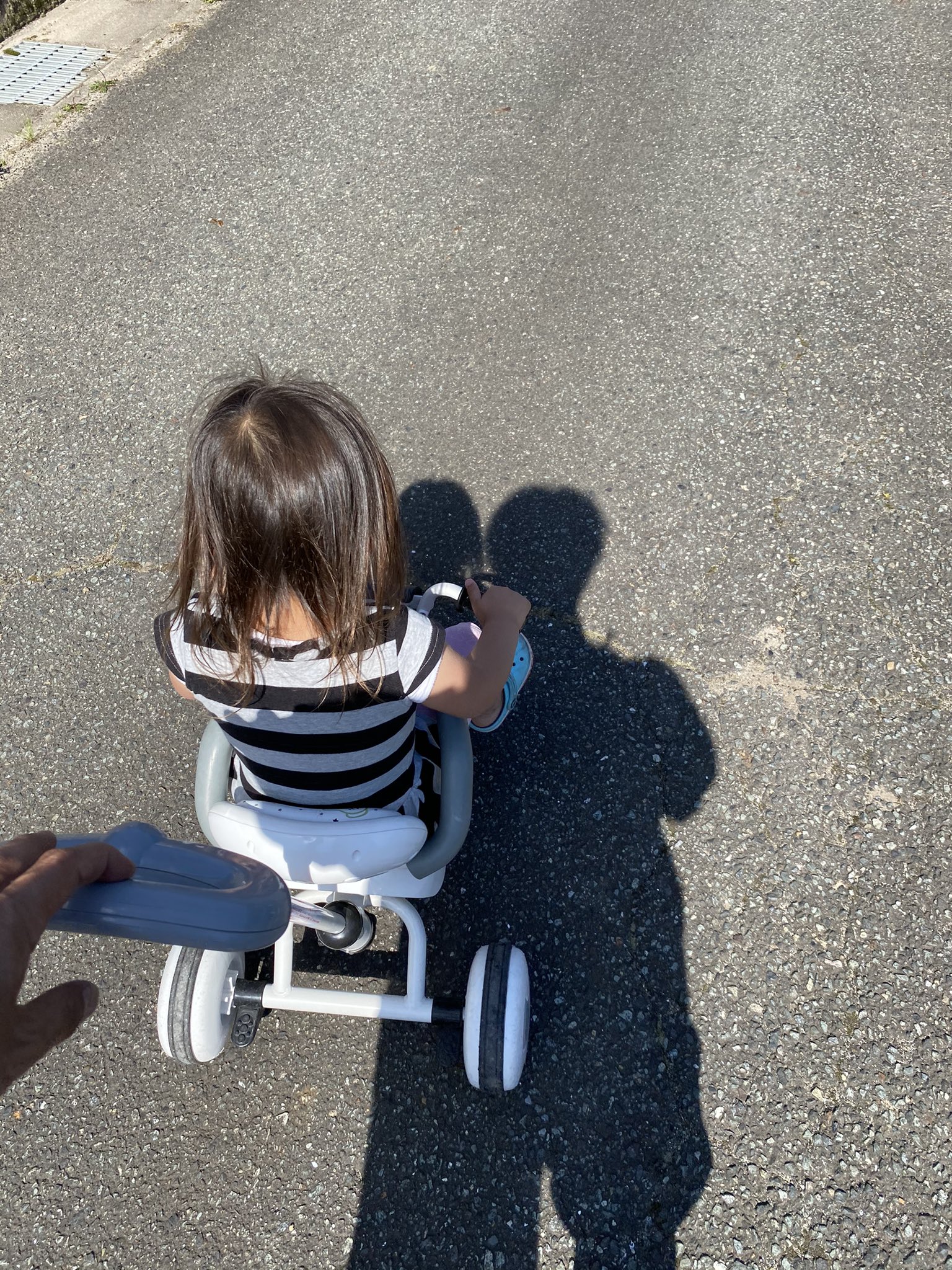 白ナンバーしんちゃん 南港からお疲れ様です Oㅅo ｷﾘｯ 昨日は オッサン2人でプチbbqからの近所の3歳児とデートしてました 笑 俺も早く子供欲しい の前に 相手欲しい 笑 そんなこんなで本日も今週もよろしくお願いしまーす T Co