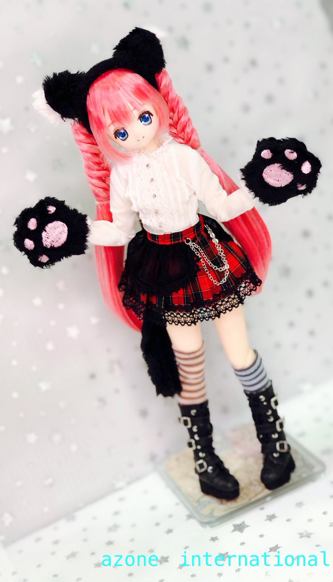 doll_azone's tweet photo. ★商品情報はこちら★

■ブラウス： https://t.co/s3e04bUMYv
■スカート： https://t.co/A1hgjjPKBp
■靴下： https://t.co/FELzykmlB8
■靴： https://t.co/QyOVulODso
■その他： https://t.co/zINHfkRjeo

#azone #アゾン #えっくすっきゅーと #MagicalCUTE　 #アゾ直コーデ https://t.co/4chbXdauQ0
