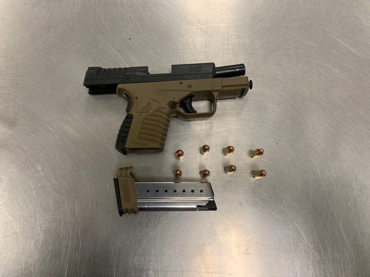 ChulaVistaPD's tweet photo. Weekend recap: Guns, guns, and more guns. Officers have been hard at work to keep the streets of Chula Vista safe.  All three of these guns were found inside vehicles during traffic stops including a loaded AR15 #staysafecv https://t.co/dKT3QuJURv