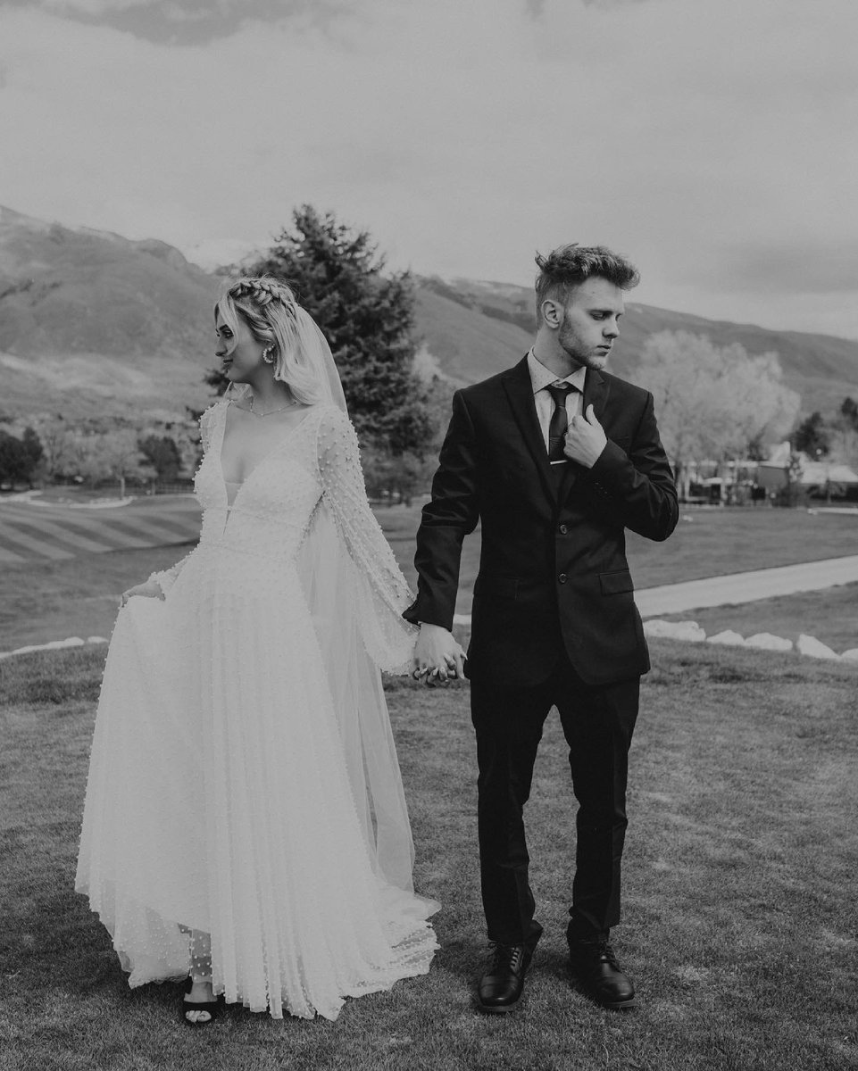 bayleemckal's tweet photo. May 3rd what a beautiful and unforgettable day! Married life is amazing, and I can’t believe I got the best husband! https://t.co/02ByZ136A3