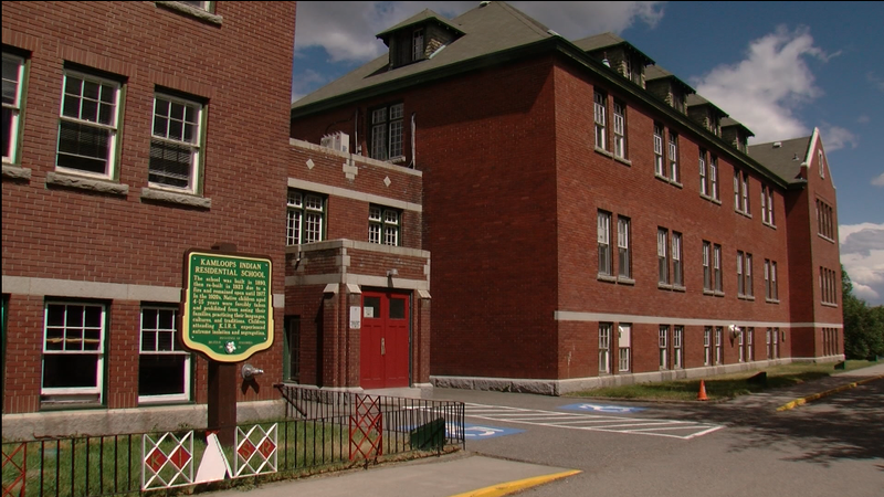 rdnewsNOW's tweet photo. Red Deer Public students, staff to wear orange shirts following Kamloops residential school discovery https://t.co/BmL7UlVRNE https://t.co/BcuJKyM14i