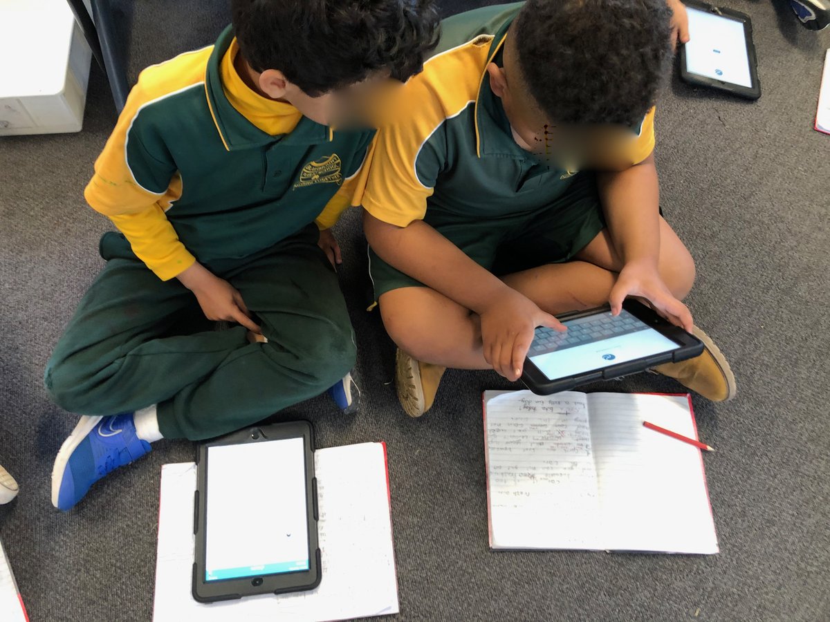 TamaraLPollock's tweet image. Students teaching students Hero by @LincEdhero at #BlairmountPublicSchool using exemplars to illustrate learning goals &amp;amp; reflecting on achievement through annotations of evidence #iSeeLearning @AusSchoolsPlus
