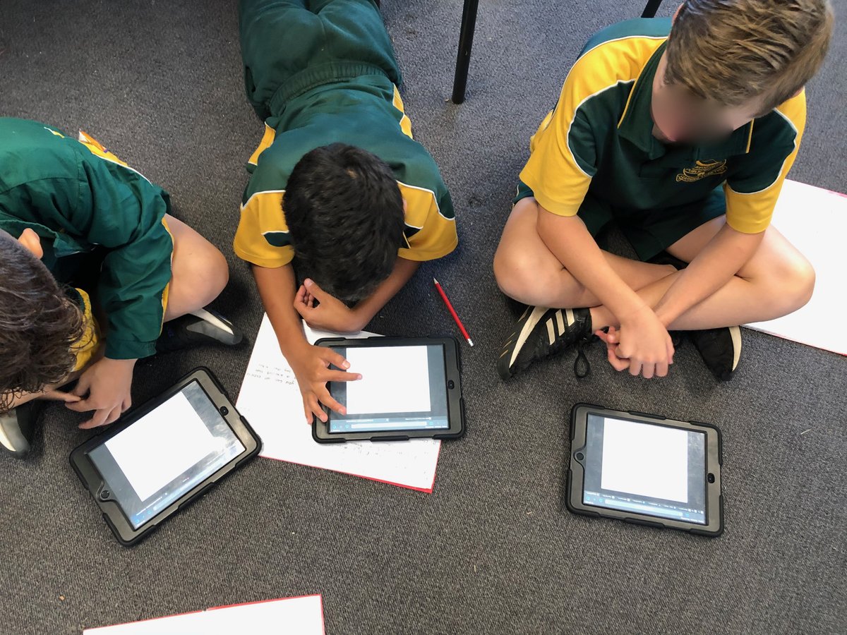 TamaraLPollock's tweet image. Students teaching students Hero by @LincEdhero at #BlairmountPublicSchool using exemplars to illustrate learning goals &amp;amp; reflecting on achievement through annotations of evidence #iSeeLearning @AusSchoolsPlus