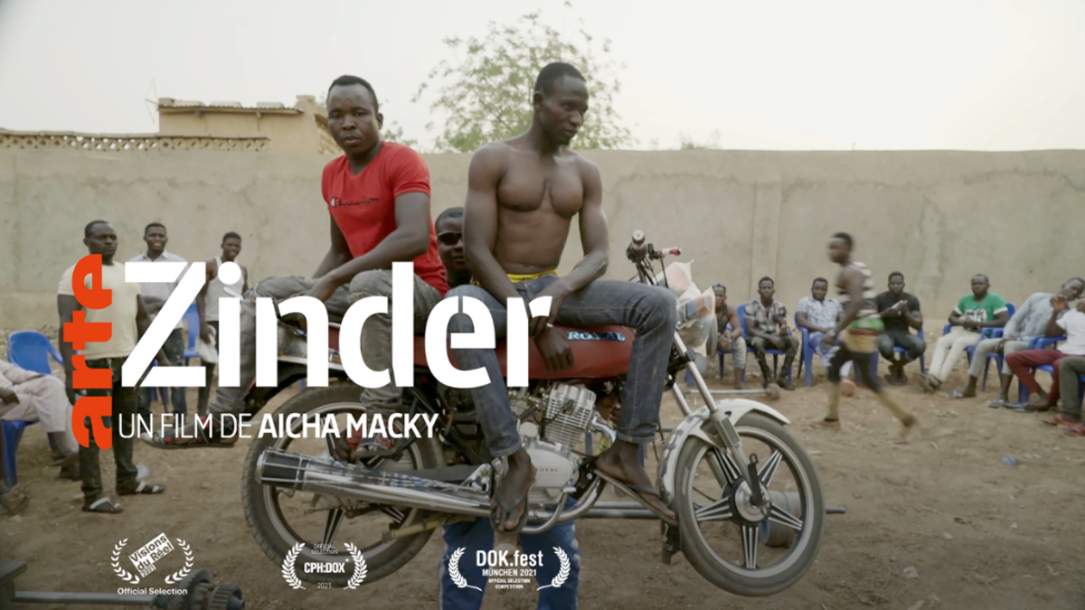 "#Zinder", un film documentaire de @CatalayaMacky. 
Des gangs sèment la peur dans les rues de Zinder, la 2ème ville du #Niger. #GenerationAfrica
Sur <a href="/ARTEfr/">ARTE</a> le 15.06
Déjà sur arte.tv ➡ bit.ly/3QaiQCM