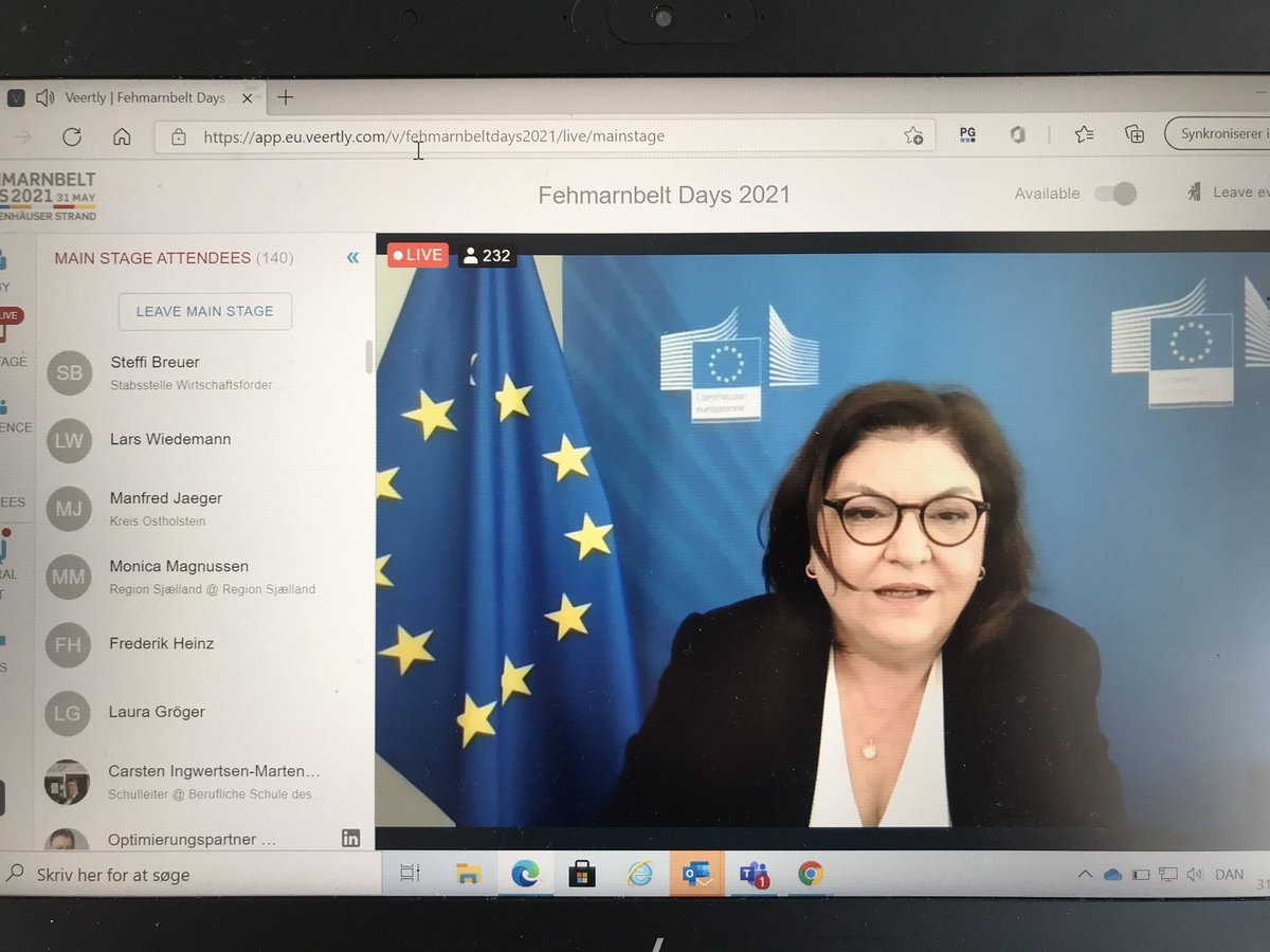 jarlzinn's tweet photo. EU Commissioner for Transport @AdinaValean is very clear 👉 the @FemernAS will lead to a rise in moving goods transport from road to rail.

Important for the green transition ✅

.@FehmarnbeltDays @STRINGorg @GreaterCph https://t.co/4S4zJRDJtA