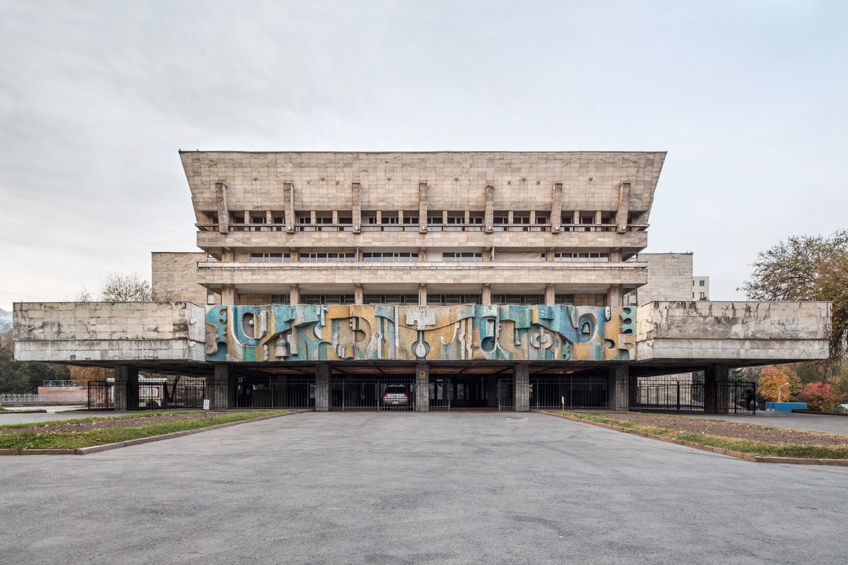 mixdevil66's tweet photo. #RobertoConte and #StefanoPerego photograph colourful #Soviet #architecture across central #Asia, constructed between the 1950s and 1991 in the former Soviet republics of Kazakhstan, Kyrgyzstan, Uzbekistan and Tajikistan. @FuelPublishing https://t.co/58x5TJ3dPi #photography https://t.co/5Kh5nkAdwD