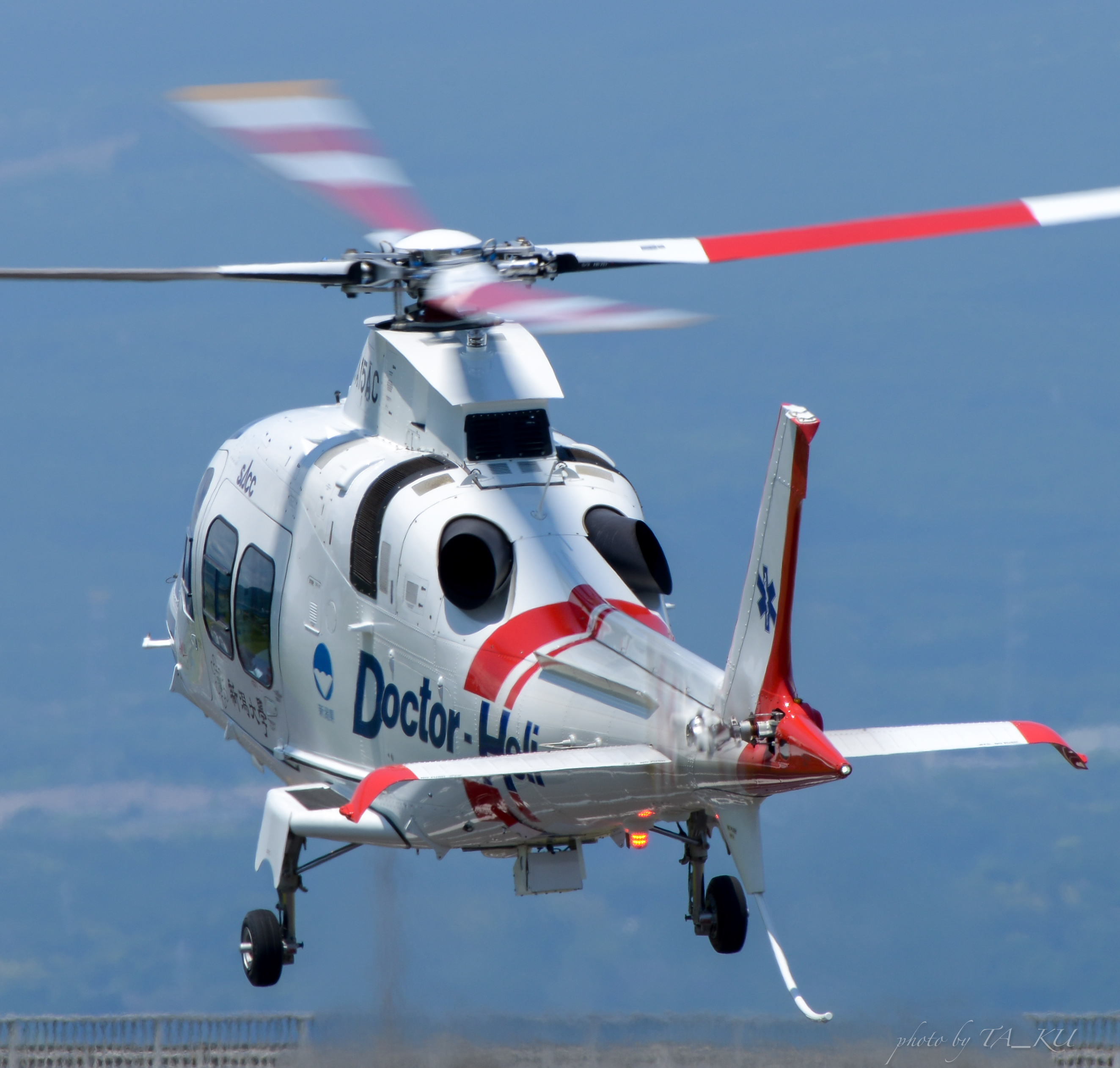 تويتر Ta Ku على تويتر 静岡エアコミュータ 新潟大学ドクターヘリ Ja15ac パイロットトレーニング T Co 8lmp0oguoe