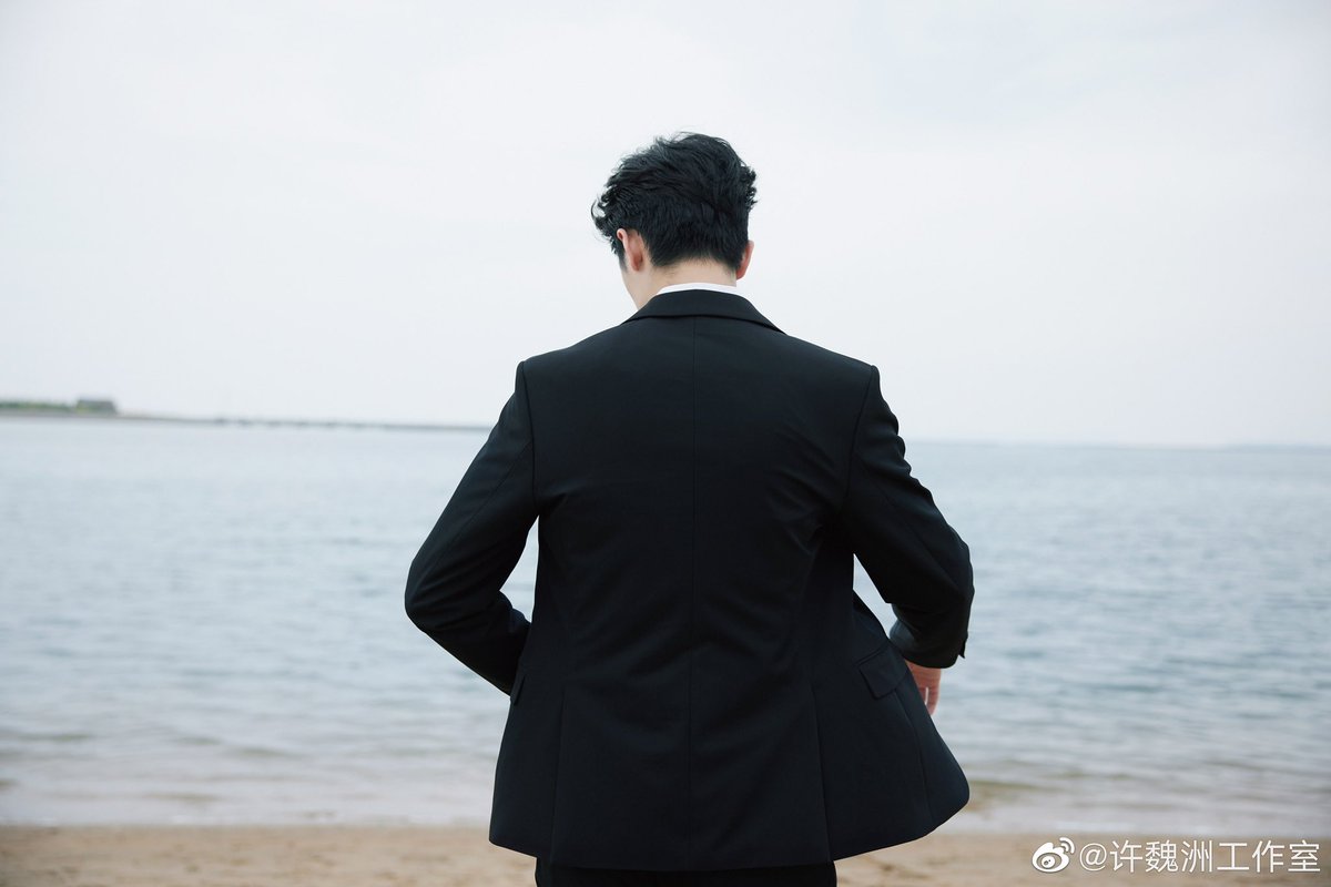 dramapotatoe's tweet photo. #TimmyXu suits up for a World No Tobacco Day promotional event

#xuweizhou https://t.co/gKPKSBgy4r
