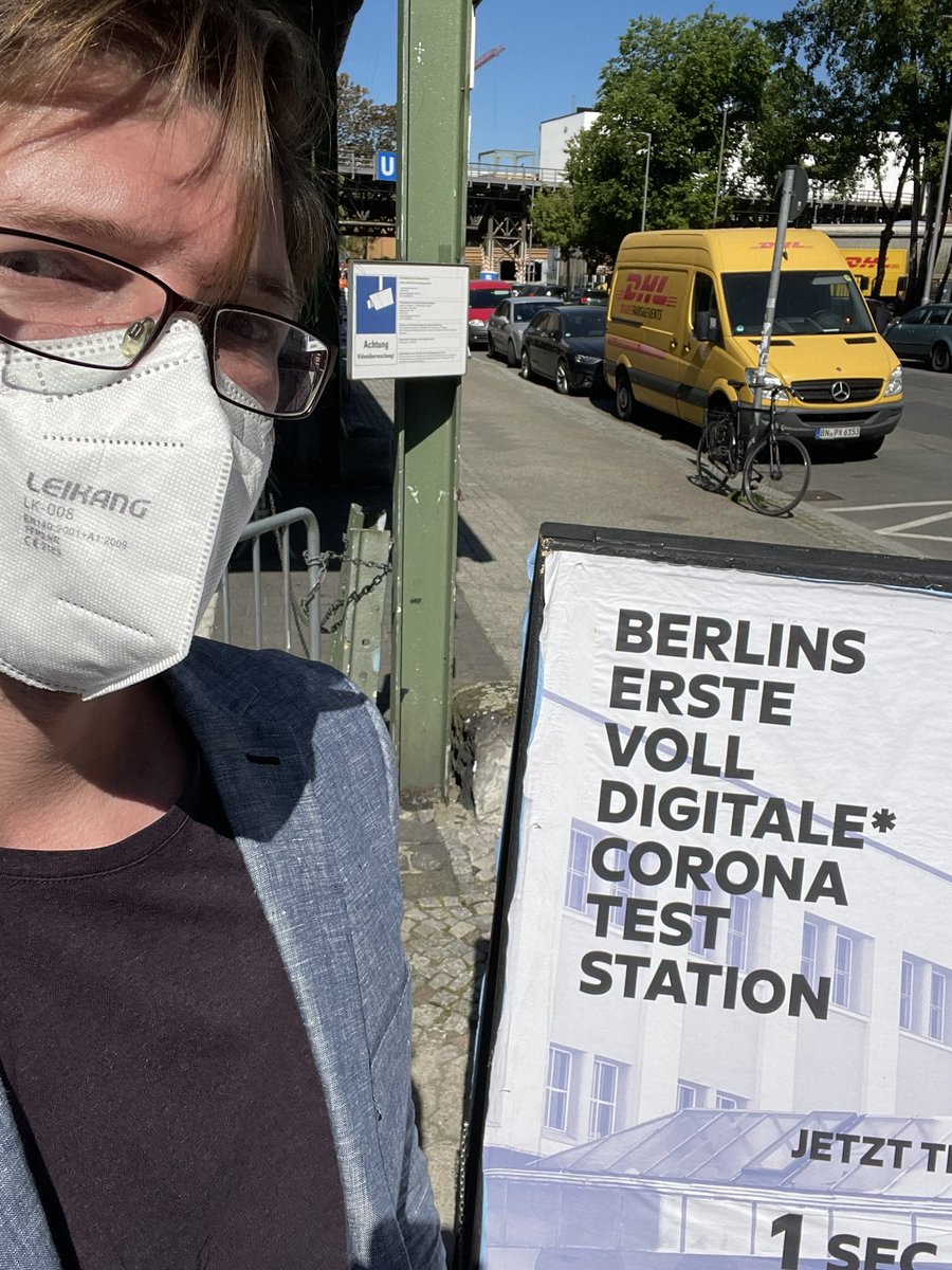 martindelius's tweet photo. An meinem freien Tag gibt es heute mal Kultur. Nachher @BG_Museum. Jetzt erstmal Test mit #baercode bei CTSB. Ab morgen auch überall hier https://t.co/zdnZnAhruu https://t.co/H8YlTkMyAG