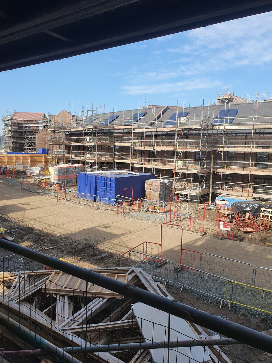 Having a wonderful day on site on a back holiday Monday!