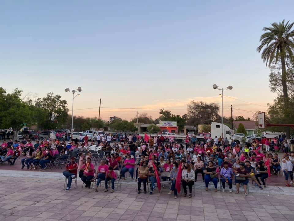 FXMSonora's tweet photo. Empalme con gran cierre este domingo con toda la fuerza, listos para las próximas elecciones este 6 de junio 🗳 VOTA Javier Ibarra Veterinario✅

#VotaRosa
#FuerzaXMexico🇲🇽
#FuerzaXSonora🌵 https://t.co/91sMksQwyl