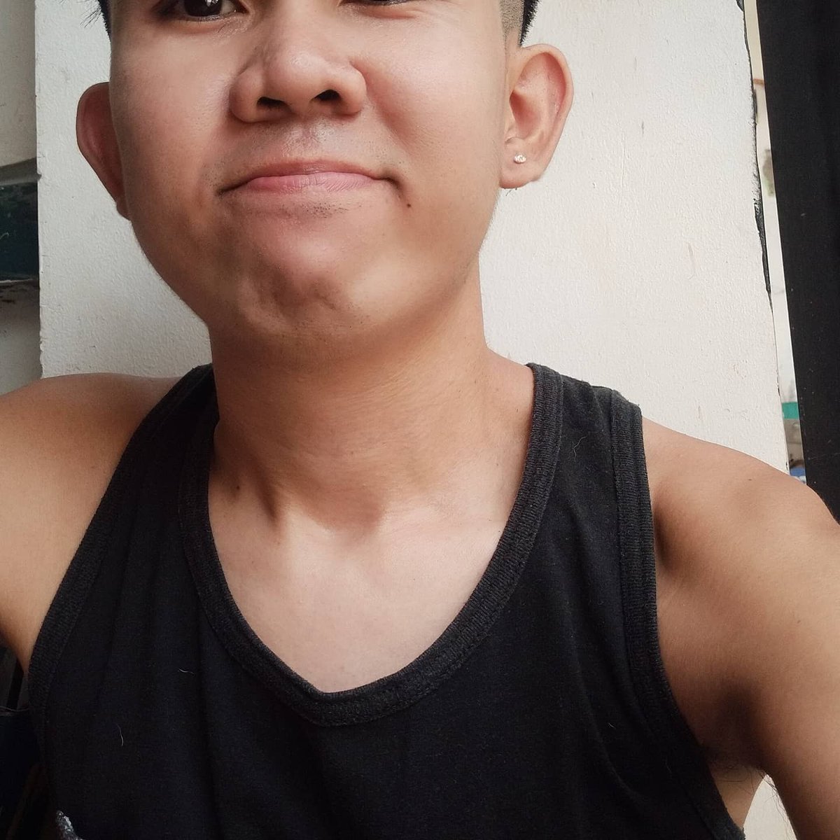 iamjohnflojooo's tweet photo. gagong gupit yarn? 😅 https://t.co/uUa0XFZl74