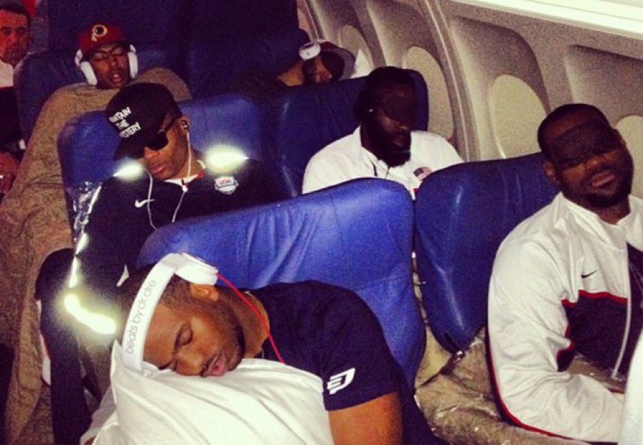Tekty2's tweet photo. @TheNBACentral TL when Paul George and Kawhi Leonard is playing well: https://t.co/zXmqSk2P48