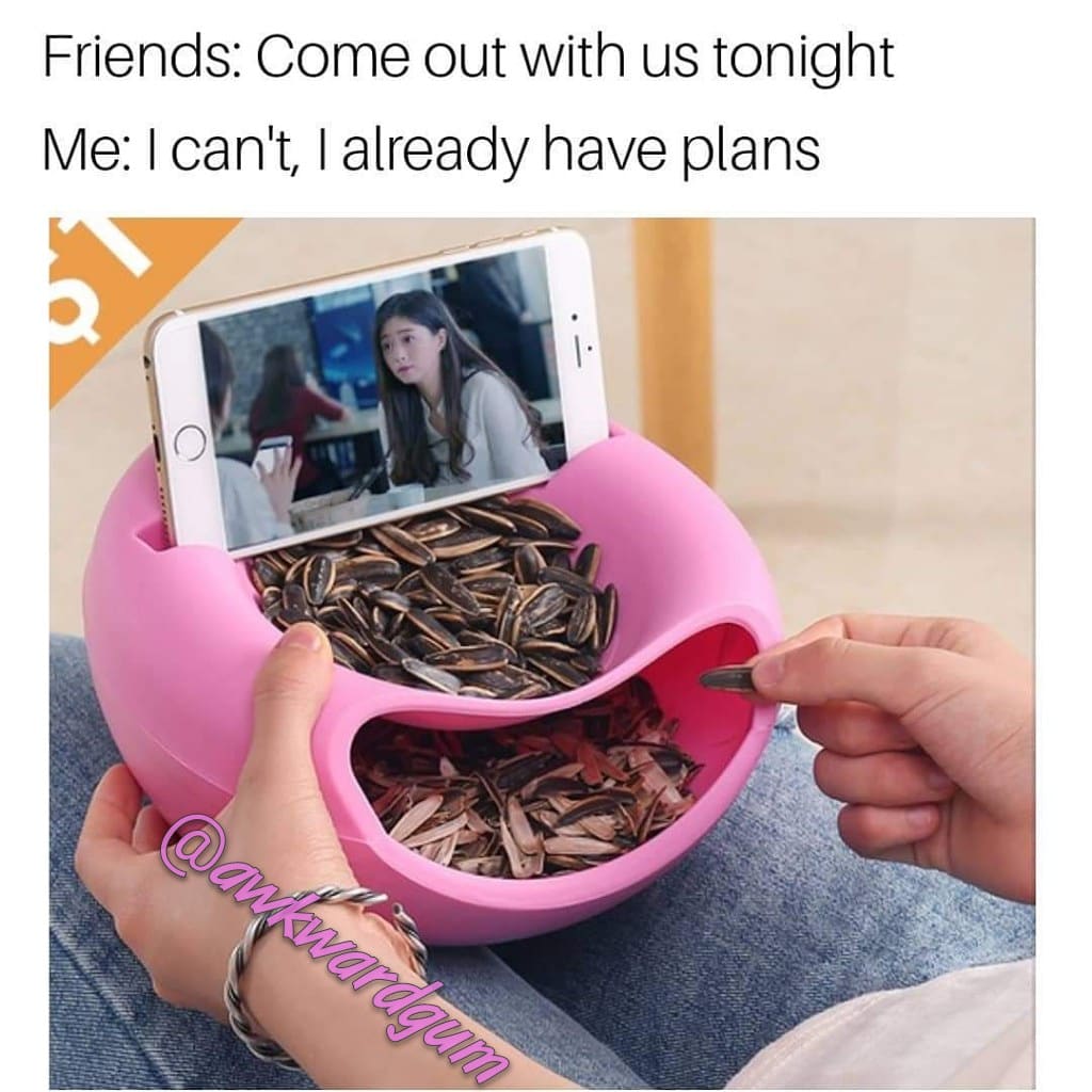 awkwardgum's tweet photo. Introvert life be like https://t.co/RDecn9xcoW