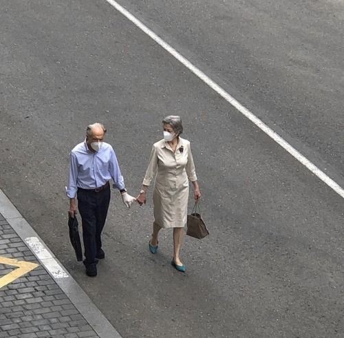 ackrvrse's tweet photo. #aruani seeing the world and growing old together like this https://t.co/QCpEekXeTC