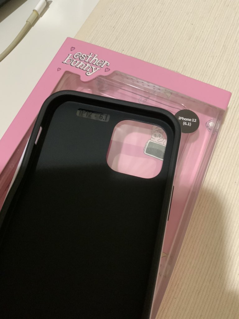teapeachpink's tweet photo. ส่งต่อของมือ 2 โครตใหม่ ฿390 รวมส่ง 12/12pro 6.1”
.
#เคสไอโฟน #เคสไอโฟน12 #เคสไอโฟน12pro #ส่งต่อเสื้อผ้ามือสอง #ส่งต่อ #ส่งต่อสภาพนางฟ้า
#iPhone12Th #iPhoneมือสอง #iPhone12 #iPhone12studio https://t.co/kWMfddwHTS