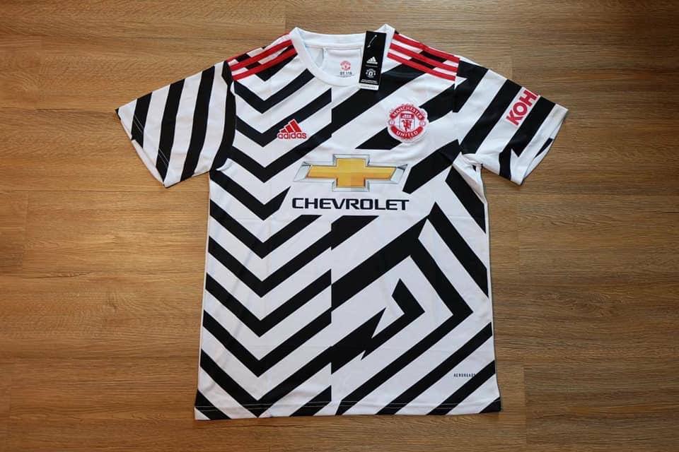 kustopuli's tweet photo. Sempena lockdown ni, saya nak buat PROMOSI harga istimewa penghabisan stock jersi jersi pasukan bolasepak kegemaran anda! boleh terus tekan link di bawah: 
https://t.co/JctCKw0iJ5

RT daripada anda amatlah saya hargai 
#LockdownSale
#JersiMurah
#JersiBolasepak https://t.co/8EQ7wORVqr