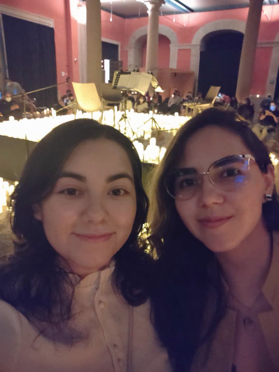 anymzcs's tweet photo. Recordando infancia con canciones de Disney junto a @VeroRiot 😁

@DominaSQ excelente presentación 🥰 #Candlelight @fever_es https://t.co/Io45LGy15N