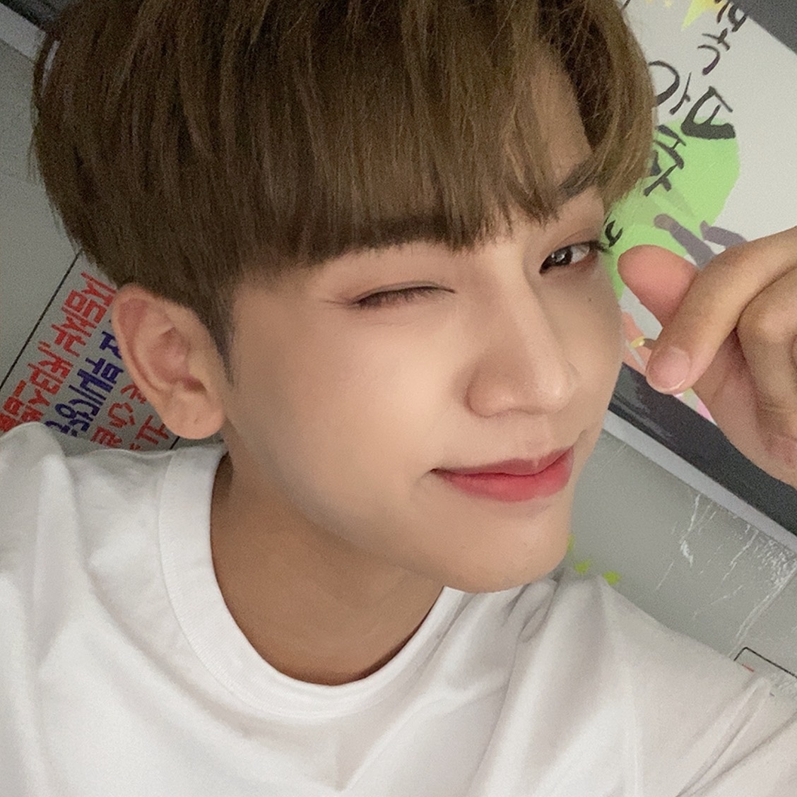 OmegaX_members's tweet photo. [#OX]

이번 주의 시작이자
이번 달의 마지막!!
화아 이이 티이잉!!

#OMEGA_X #오메가엑스 #혁 https://t.co/KcXkP7ItUu