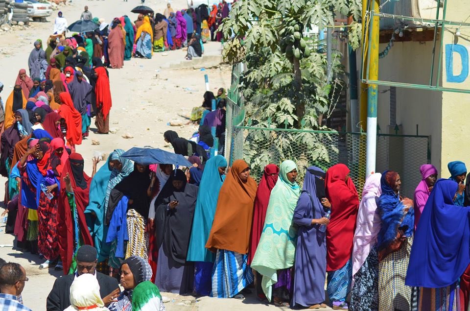 FardusMDheere's tweet photo. Wow! This is showing us how Somaliland women are eager to vote for change. The queue is long, the sun is out already but they will remain in the long lines until they vote. I call all women voters to choose their representatives wisely. #Voteforwomen #SomalilandElections2021 https://t.co/zB54zG8ePO
