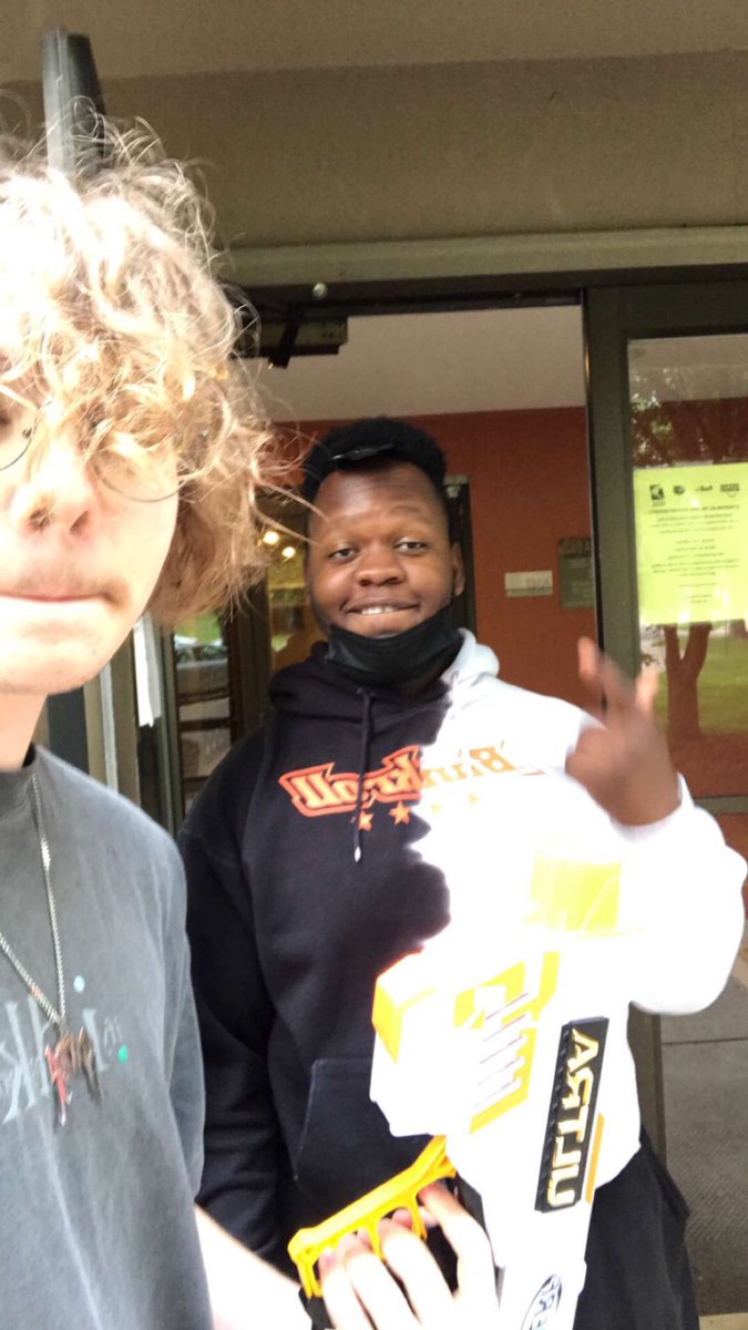 2021Rahs's tweet photo. killed: paul kenewa (boys in the hood) 
killed by : eric vandenheuvel (stoney fan club) 
#lastonebestone https://t.co/mH4ml7BgSD