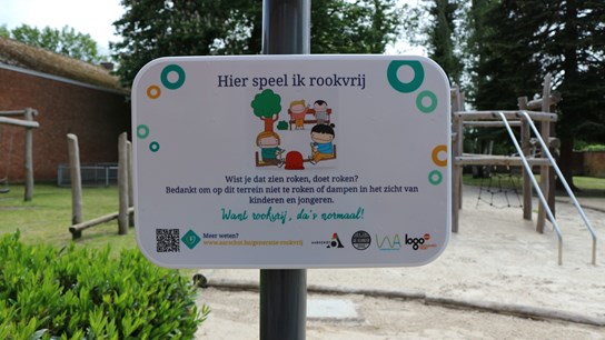 Kimvada's tweet photo. Werelddag tegen tabak.
Doen we ook van in @StadAarschot.
Voor een #rookvrijegeneratie. Want kinderen hebben het recht om op te groeien in een #rookvrije omgeving. 

#WorldNoTobaccoDay 

https://t.co/97oQkGgqx6 https://t.co/5dJjy1Uvuv