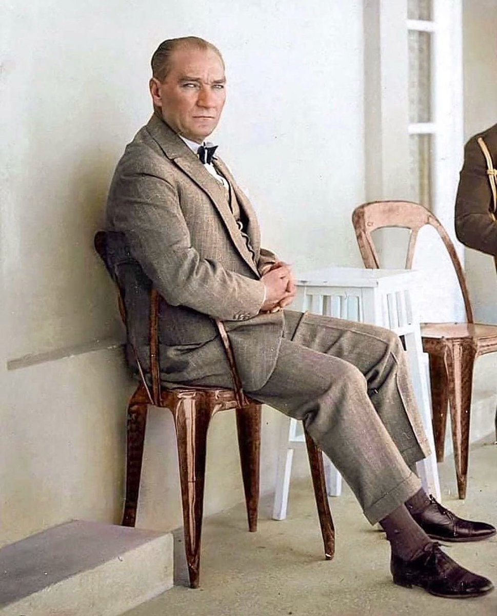 Bir bakışı yeter.