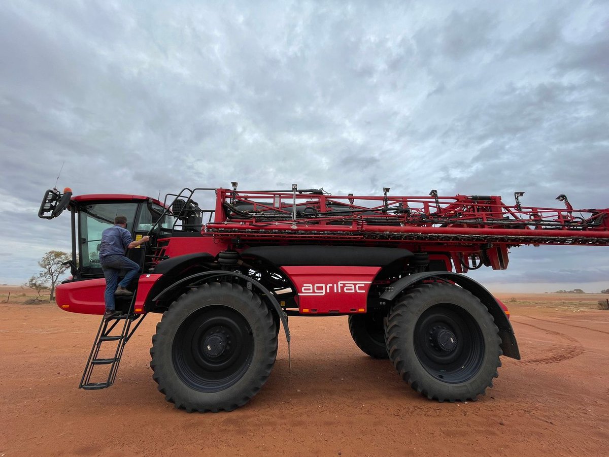 AgrifacAU's tweet photo. .@1800weevil recently managed #boomstability testing with @MarkSaundeye and @DrJewmelon for the @KondininGroup in WA – thanks for the tag, mate! 👍
Looking to trial an #Agrifac on your property? Get in touch today 🖱 https://t.co/tnWTVirM9c #GenuineLocalSupport #AgrifacAU https://t.co/0HvdqehgVL