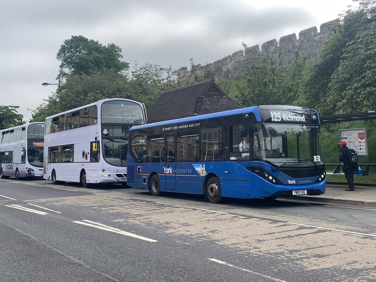 Bank Holiday <a href="/DalesBus/">DalesBus</a> - <a href="/yorkbus/">Coastliner | York & Country</a> 825 to Richmond via Harrogate &amp; @FirstYork 822 to Grassington via Ripon, continuing to Hawes as 875
