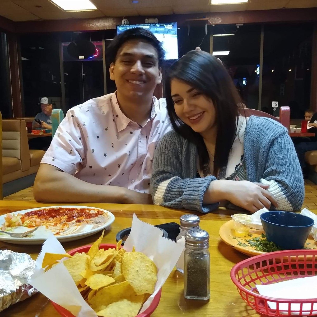 RedHabanerol0l's tweet photo. #NewProfilePic Con el más precioso corazón mi Jaime🌹❤ https://t.co/oh1ln9zNBG