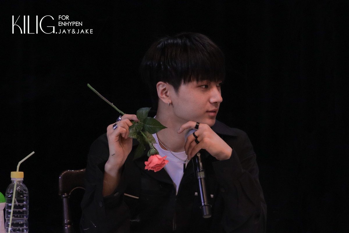 210528 위버스 팬싸

로즈보이 🌹

#JAY #ENHYPEN    #제이 #엔하이픈  <a href="/ENHYPEN_members/">ENHYPEN</a>