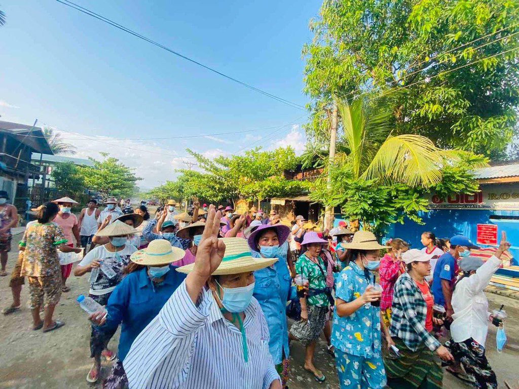 Despite tight security, Tamakhan from Hpakant marched against MAL's Terroists Council (#SAC). #May31Coup #WhatsHappeningInMyanmar