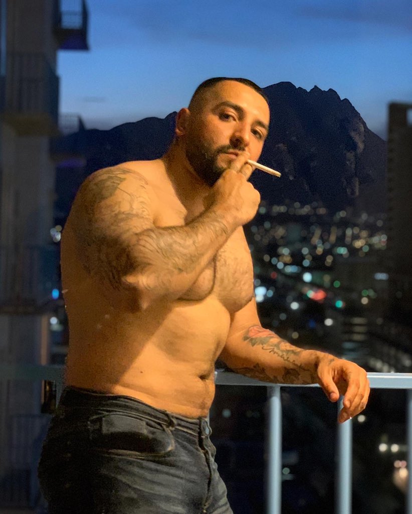 omarsitoaguiler's tweet photo. Bad habits 👊🏼 https://t.co/HSR9PaU7j3