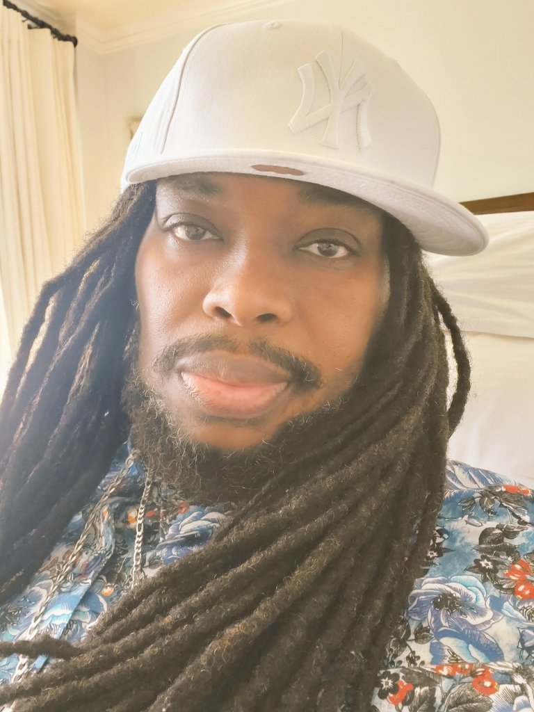 BruceAutomatic's tweet image. Back to work after the holiday. 
#musicismylife