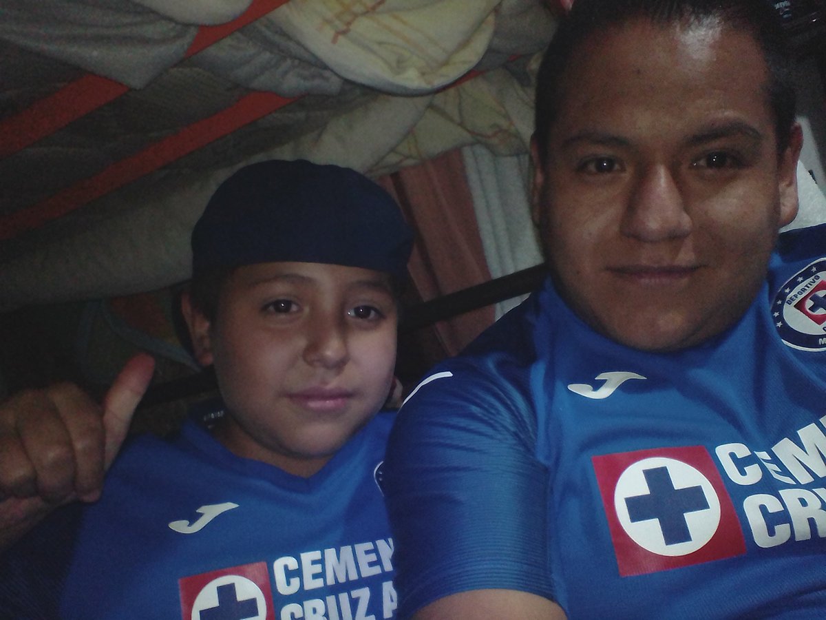 JesusOm03218037's tweet photo. Después de tanto, hoy gracias#CruzAzul https://t.co/XKmo7giNDP