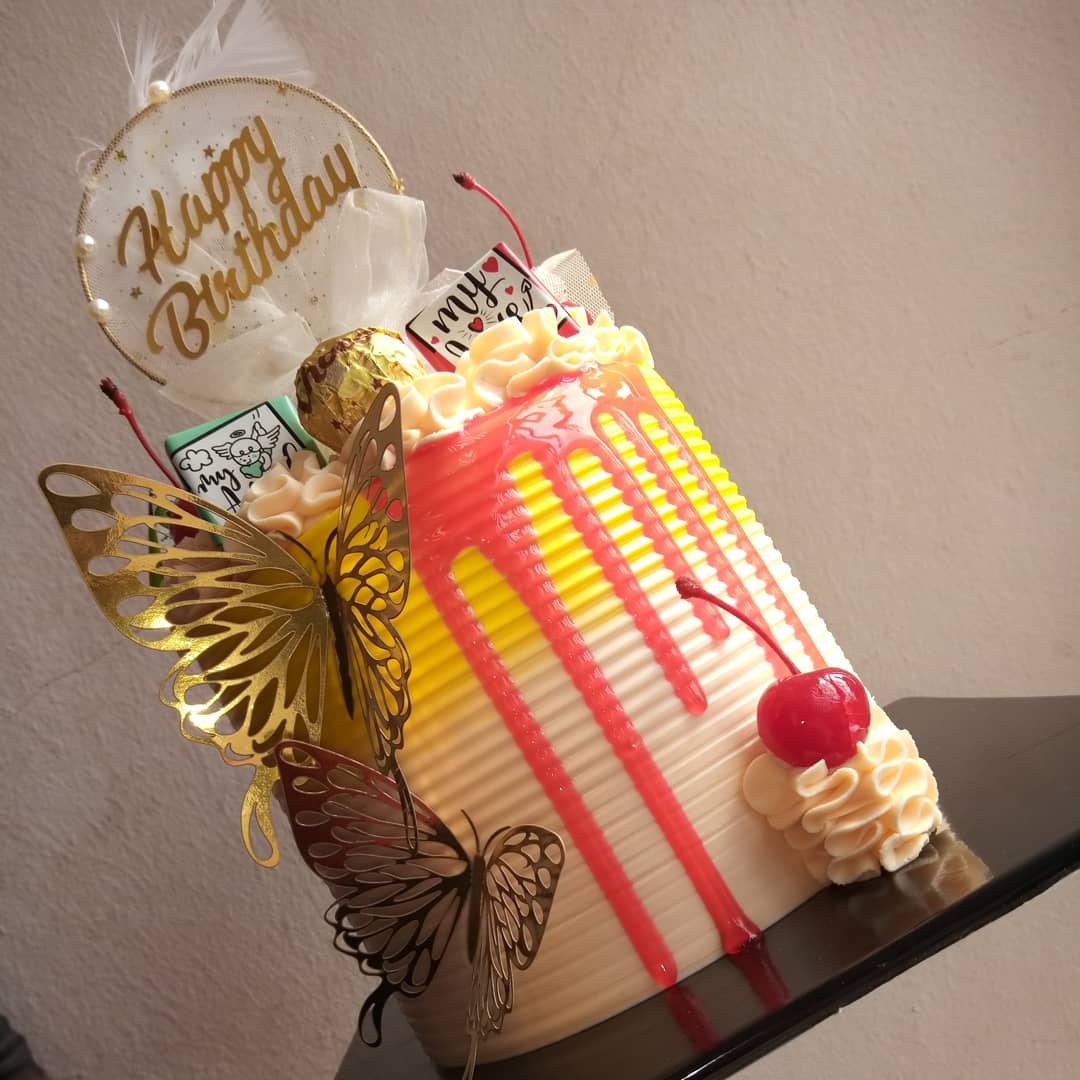 cakesbyruthieee's tweet photo. So good I made it thrice😁🔥💞 3rd time on this,it's a #repeatdesign we love it👌👌 Happy New week Fam🥰🥰 Please kindly Retweet 🤲🏿🤲🏿 https://t.co/bxyGFy7A1j