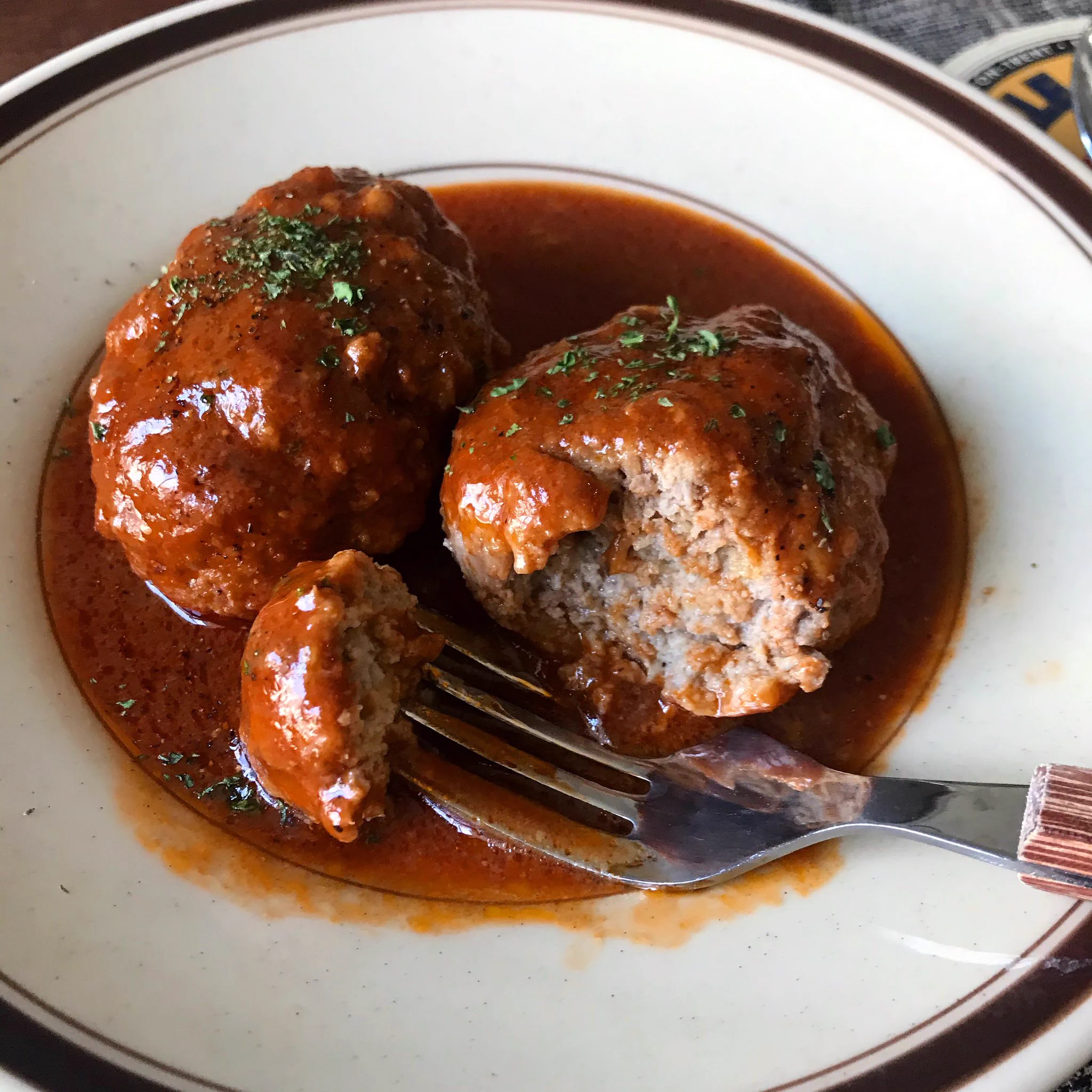 包丁不要でレンジで作れる！？「煮込みハンバーグ」の作り方！