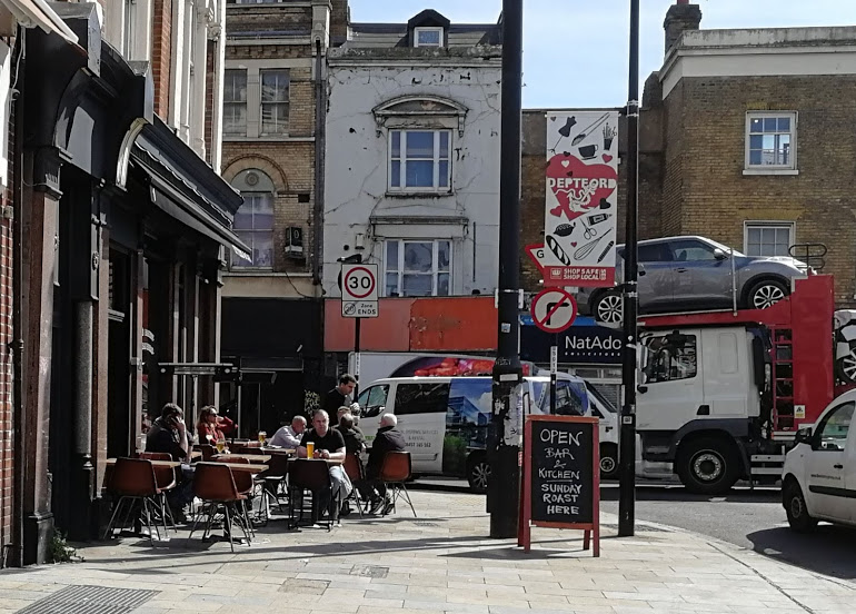 Love_SE4's tweet photo. Really great to see @marks_of_se8 so busy yesterday. Another #mustvisit destination in Deptford. Back at it all day today. Have a great bank holiday Monday everyone❤️ https://t.co/zDRRXbnjOp